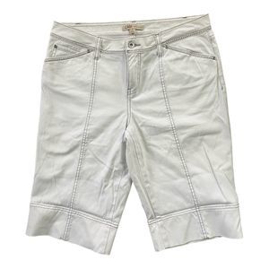 CAbi Women’s Size 8 Off White Stitched Denim Bermuda Shorts